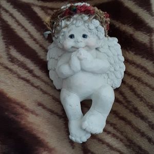 Dreamcicles sitting cherub